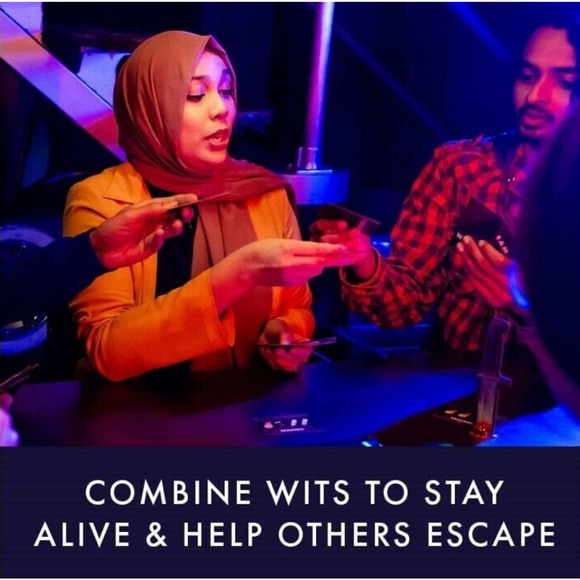 Funko Games Scream The Game With Ghost Face Figure 3-8 Players - Picture 4 of 7